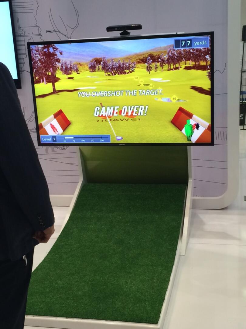Huawei Doha: Gesture-based golf — image-4-1