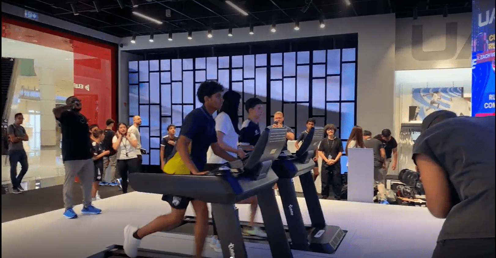 Under Armour Dubai Mall: A High-Octane Gamified Fitness Challenge — Pic-4-3
